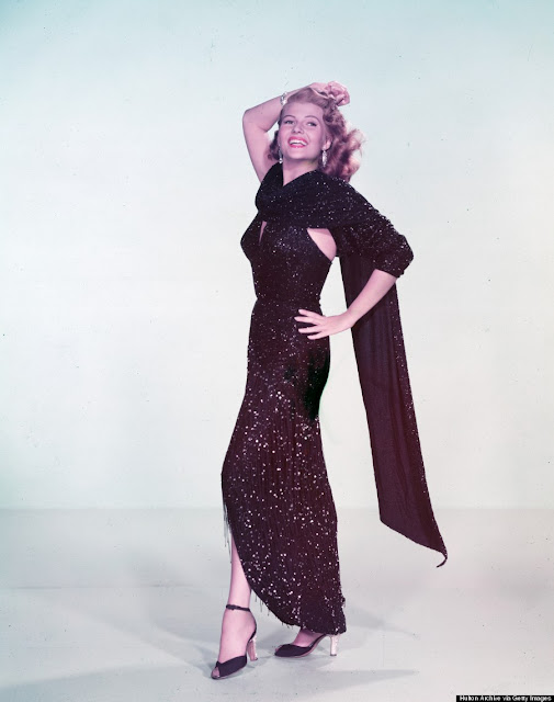 Stunning Image of Rita Hayworth in 1952 