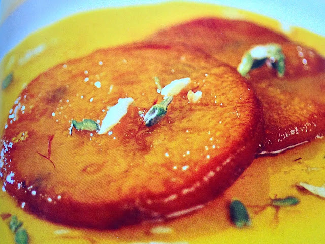 apooravapoopa..... yogurt pancake in sciroppo di zucchero e ....tanta india