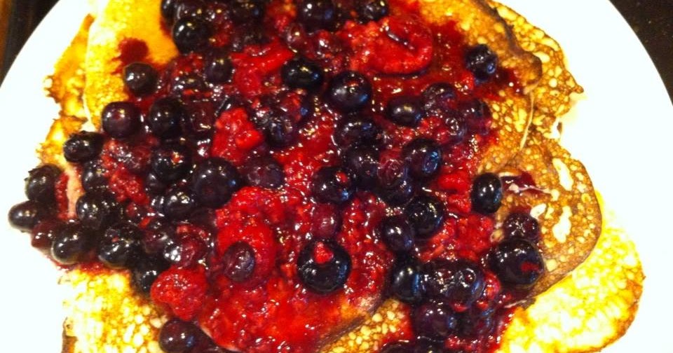 red barn cafe Gluten free Pancakes with Fresh berry glaze