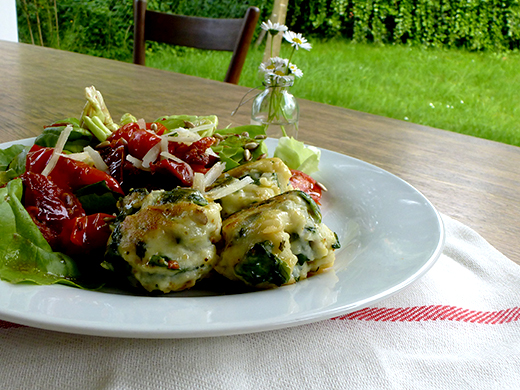 Frühlingsrezept, Spinat-Ricotta-Nocken, Minze, getrocknete Tomaten, Foodblog, Holunderweg18