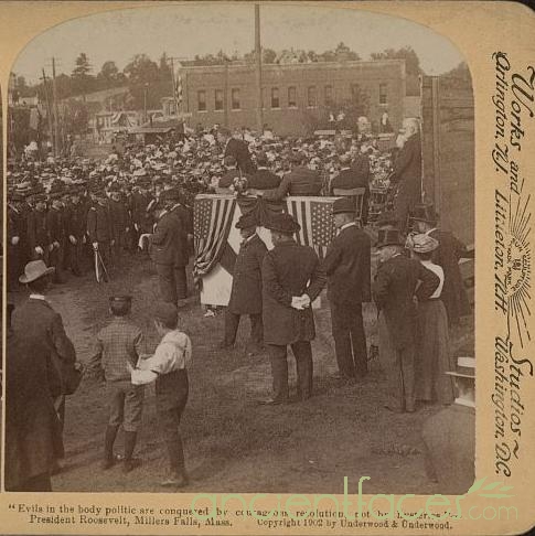 President Teddy Roosevelt and Secret Service 1902