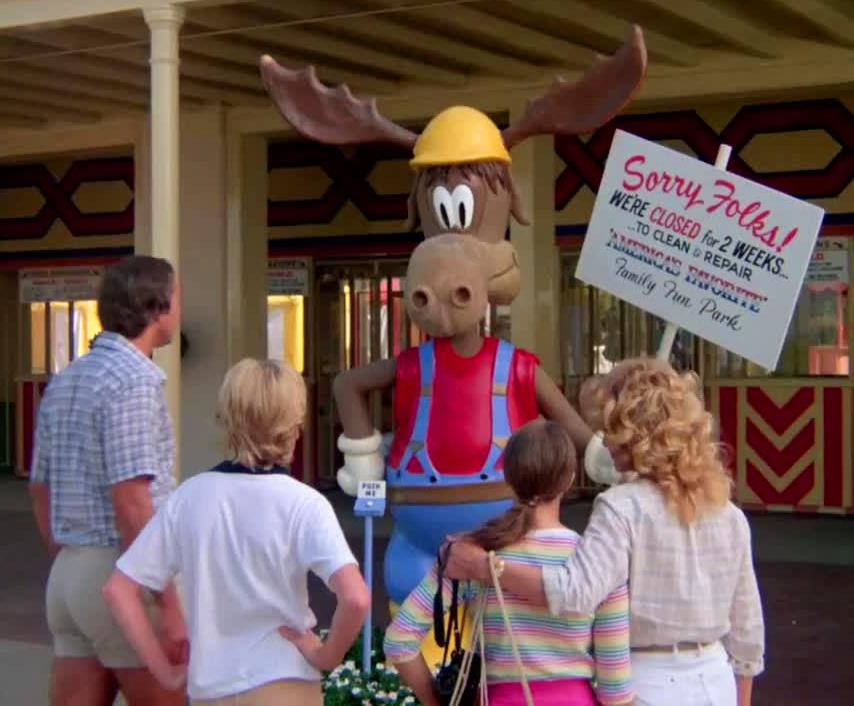 JERBOX ENTERTAINMENT LET'S VACATION IN JURASSIC WORLD! (Before It Went