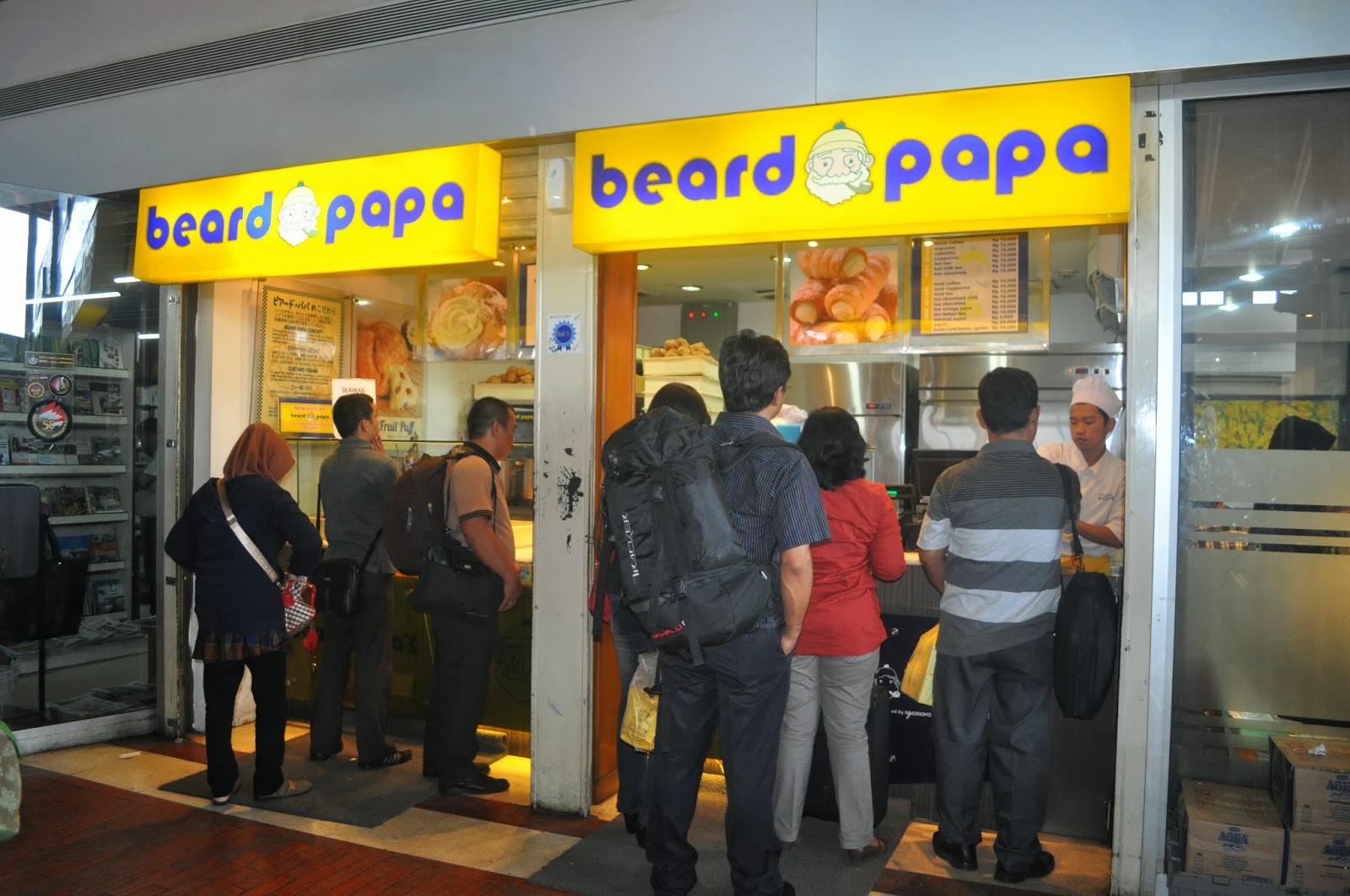 JessKITCHENLab Snacking Beard Papa's, Airport Terminal 1, SoekarnoHatta International Airport
