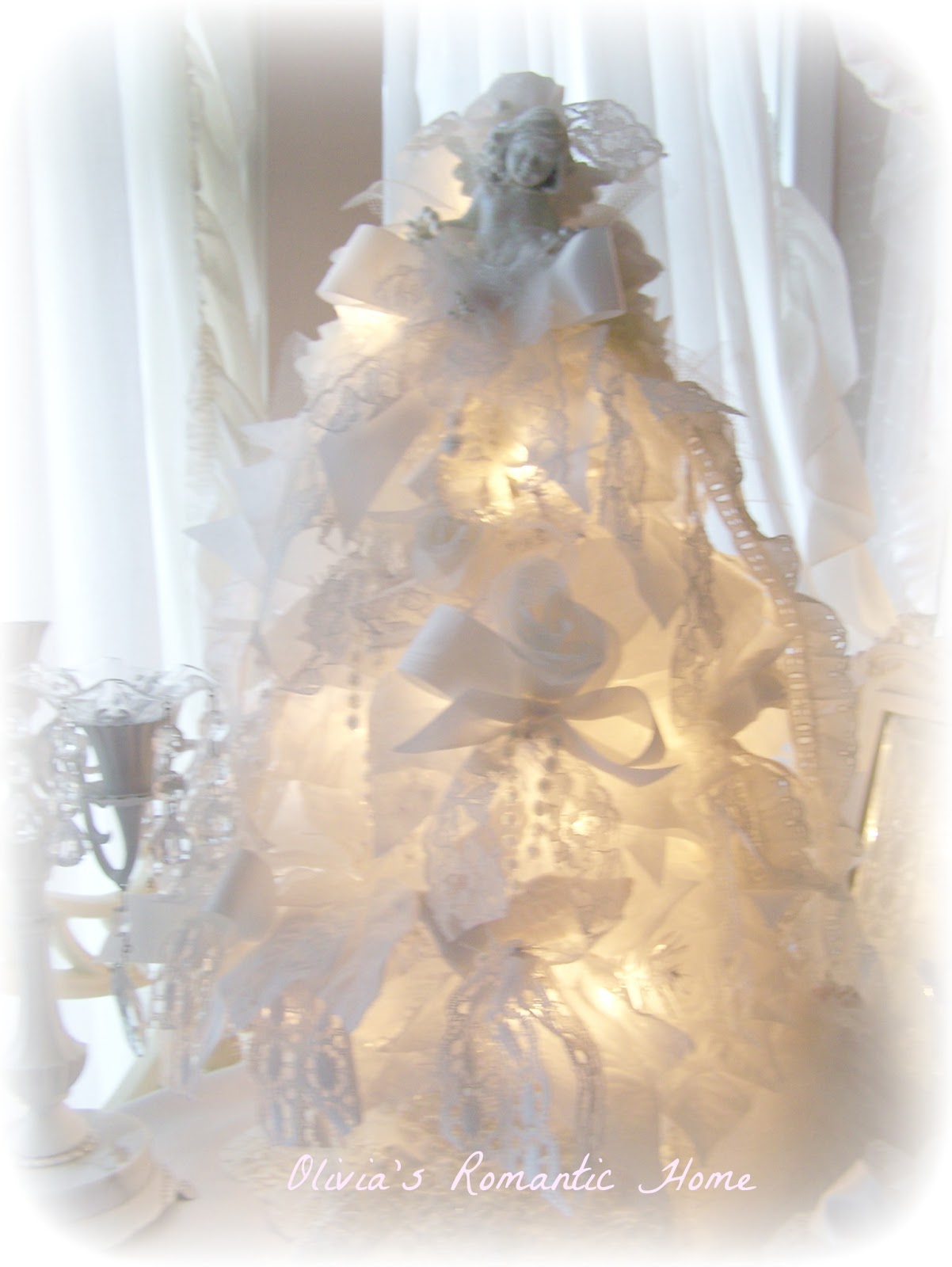 olivia s romantic home shabby chic christmas tree olivia s romantic home shabby chic christmas tree