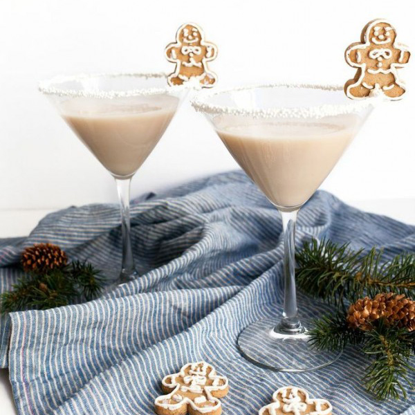 gingerbread martini, ginger martini, christmas drinks gingerbread martini, ginger martini, christmas drinks