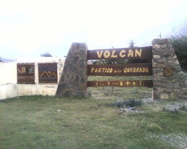 Pórtico da Cidade de Volcan, provincia de Jujuy, Argentina
