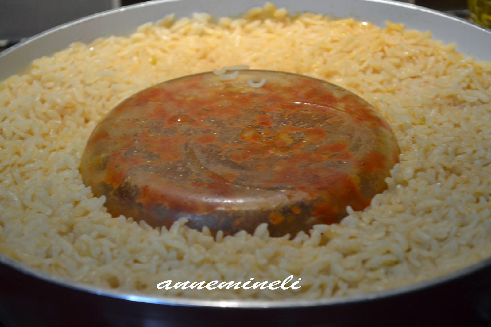 ANNEMİNELİ PİLAVLI TAS KEBABININ TENCEREDE YAPILIŞI ( EGE VE MARMARA