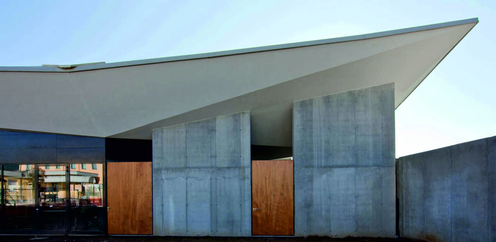 MULTIPURPOSE BUILDING BY GSMM ARCHITECTS A As Architecture