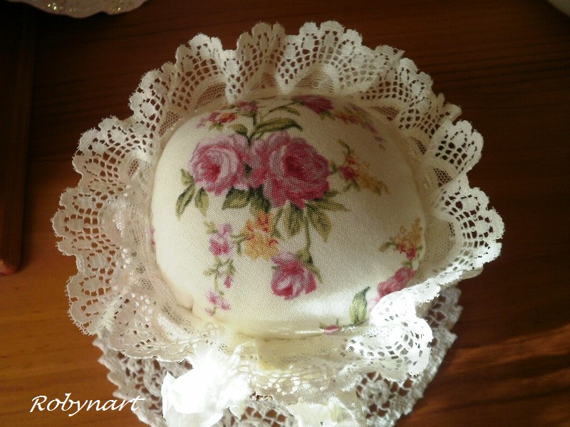 Robynartdesigns Vintage Inspired Pincushion for Etsy