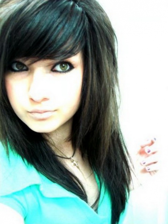 Emo Hairstyles Round Faces