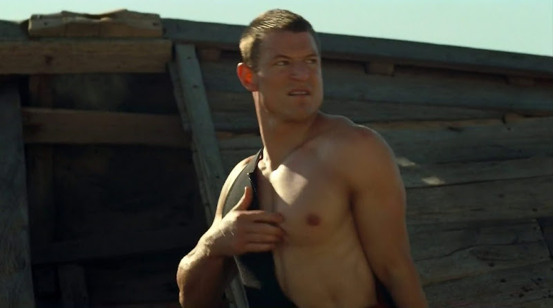 Philip Winchester Shirtless in Strike Back s2e01.