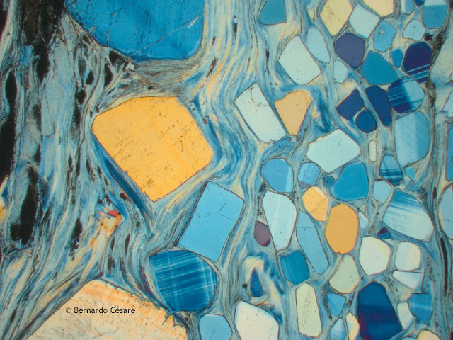 Polarizing microscopy image of Charoite Rocks.