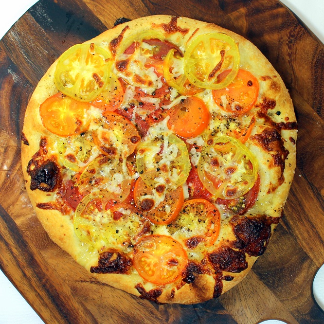 52 Ways to Cook Fresh Summer Tomato Pizza Pie