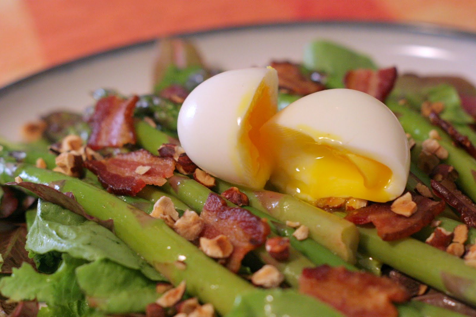 Four seasons of food Asparagus salad with bacon and eggs