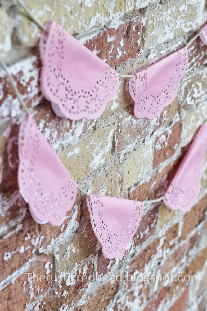 THE RUSTIC REDHEAD Easy DIY Paper Doily Banner