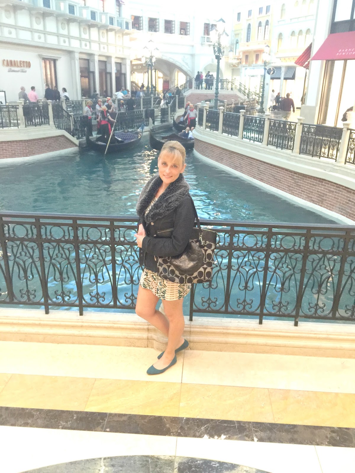 Las Vegas The Ultimate Style Guide MAPLE LEOPARD Las Vegas The Ultimate Style Guide MAPLE LEOPARD