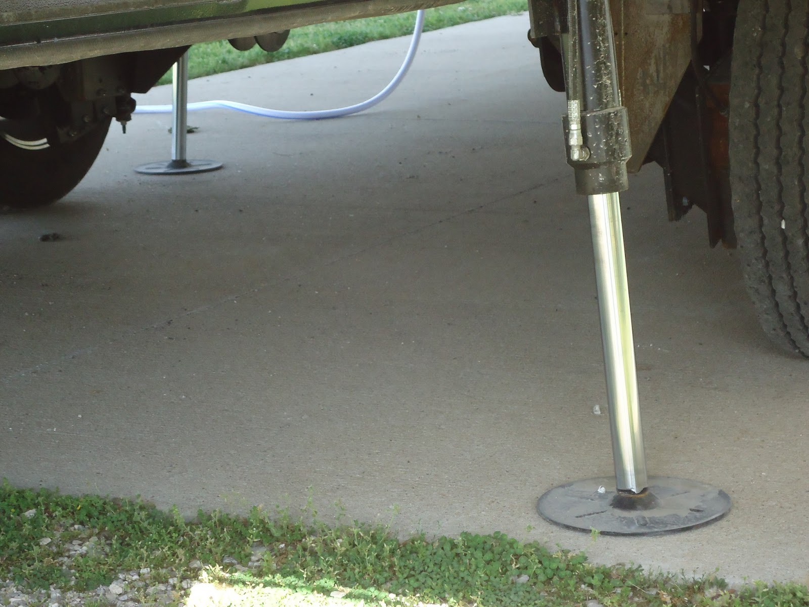 hydraulic rv stabilizers going rig six