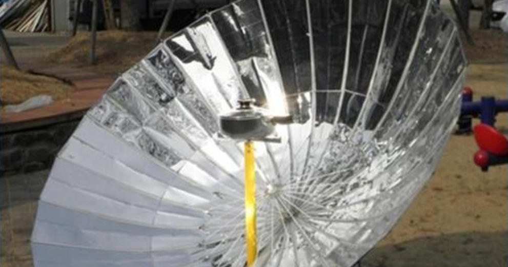 Permacultura, Autosuficiencia y Tecnología: Cocina Solar de Paraguas