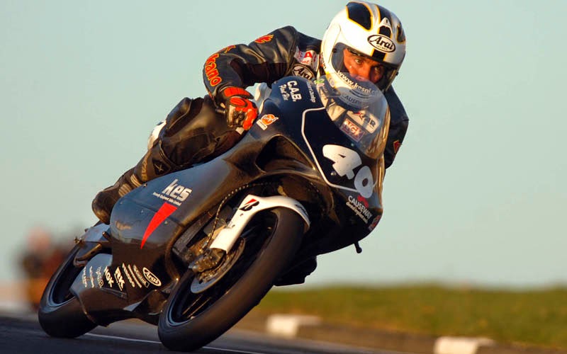 Mr. Dunlop, Robert Spirit of TT