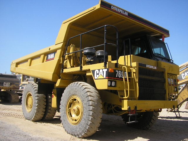Global Used Construction Equipment Caterpillar 769D Haul Trucks For Sale