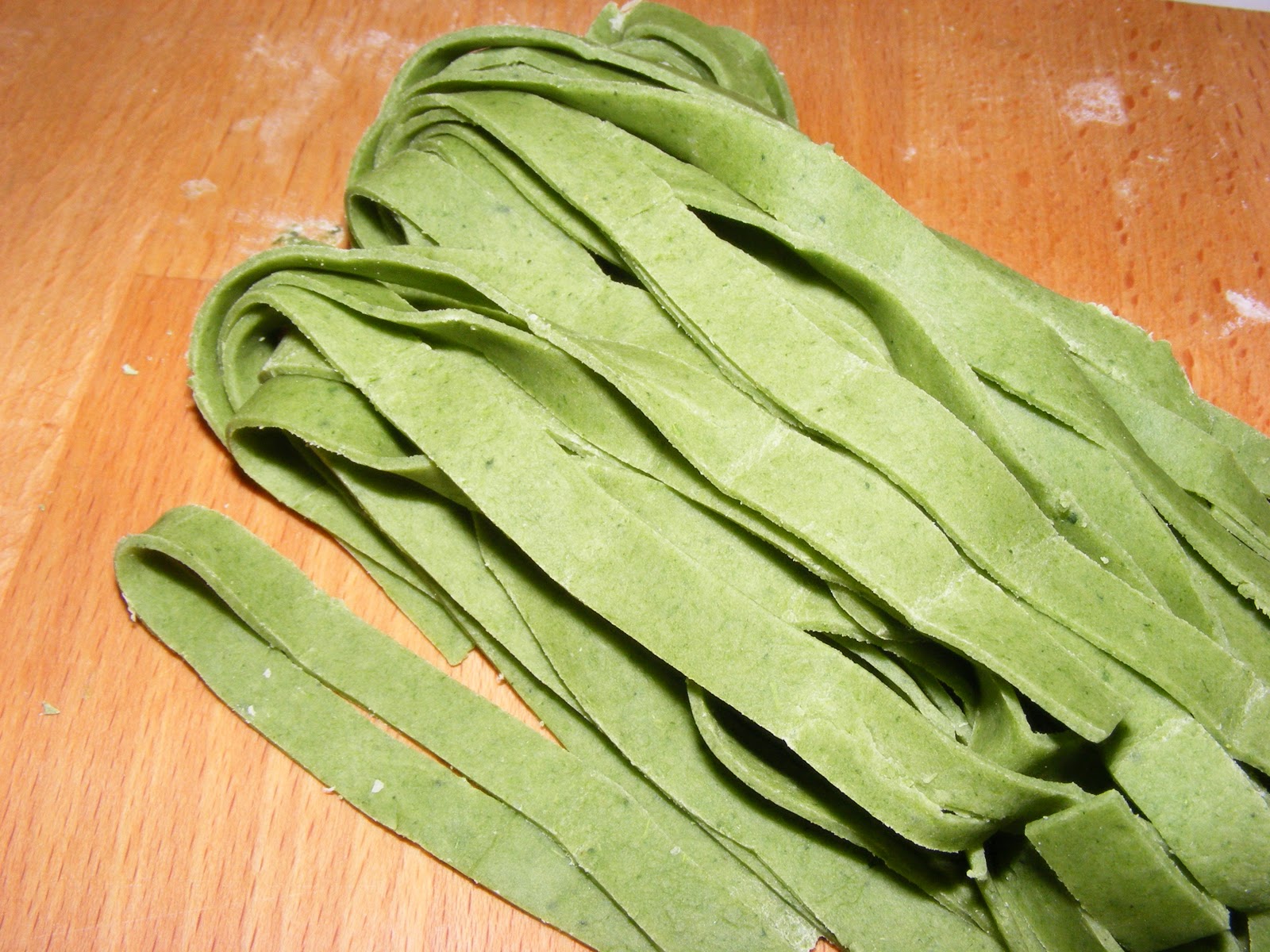 Red Hot Chili Peperone Pasta Fresca Verde