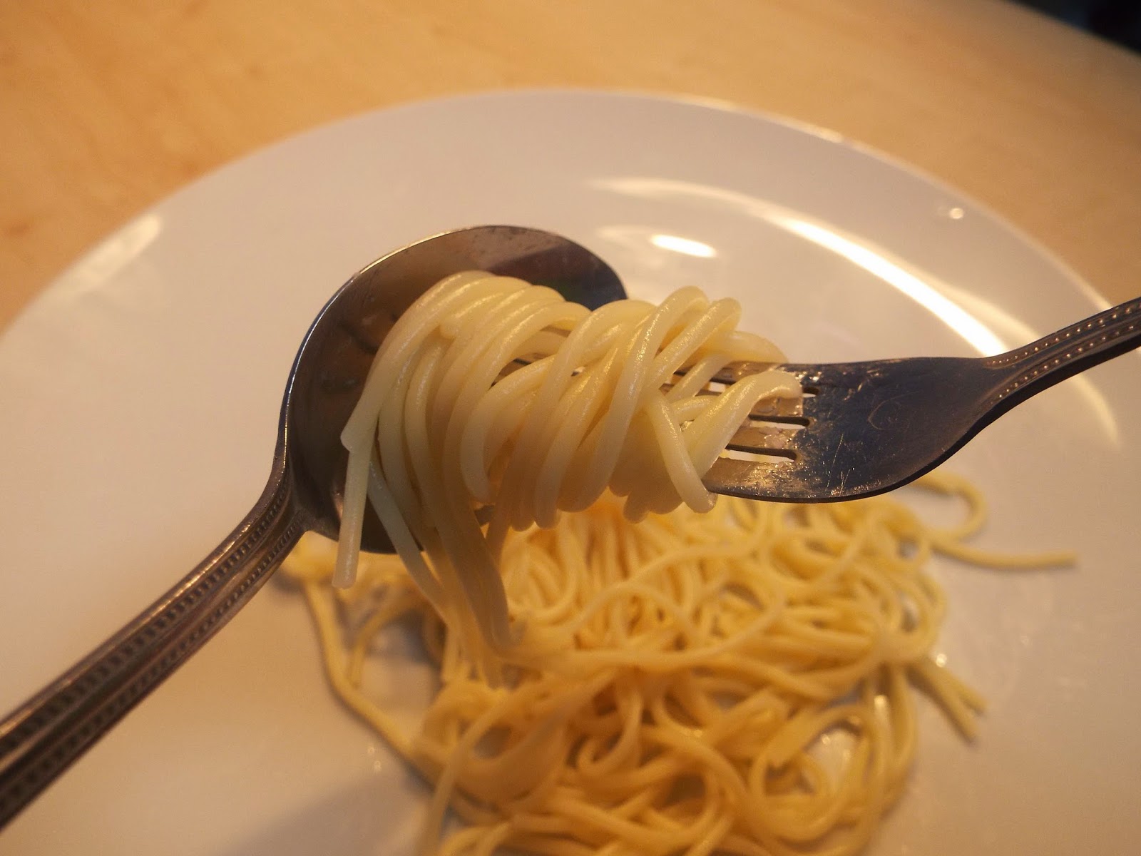 aegif Labo Blog Eating spaghetti Spoon or not?