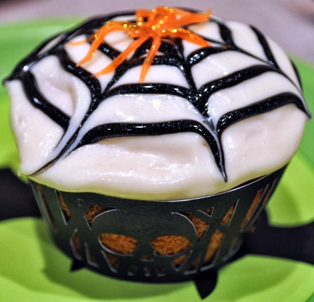 elegant Halloween cupcake decorations