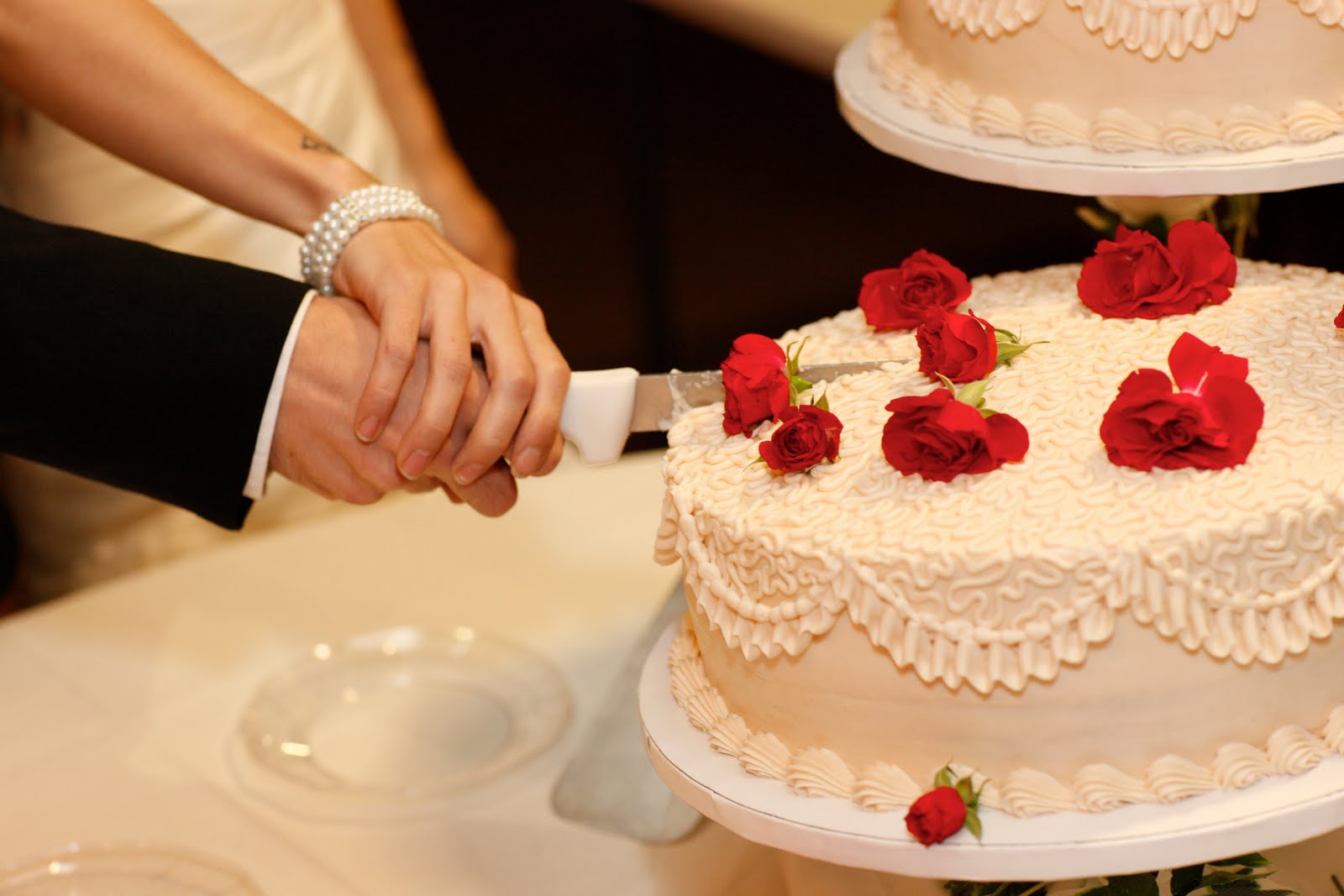 external image cutting+the+cake.jpg