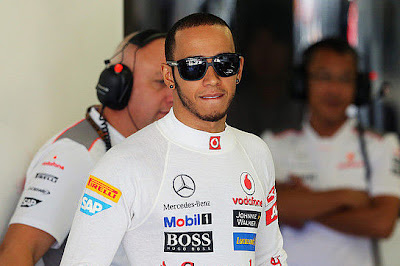 Jenson Button rejects rumors about Lewis Hamilton