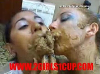 2girls1cup [VIDEO] 2 Girls 1 Cup (18SX)