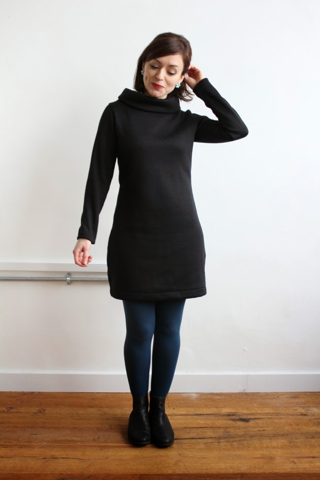 Snuggly sweatshirt Coco dress - Tilly and the Buttons sewing pattern