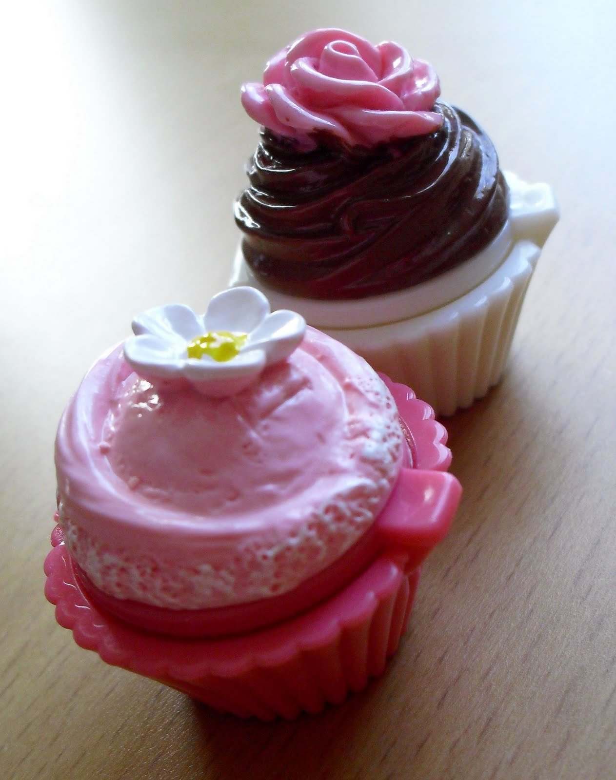 Rawdorable "Rawifying" Hayden's Cupcake Lip Glosses