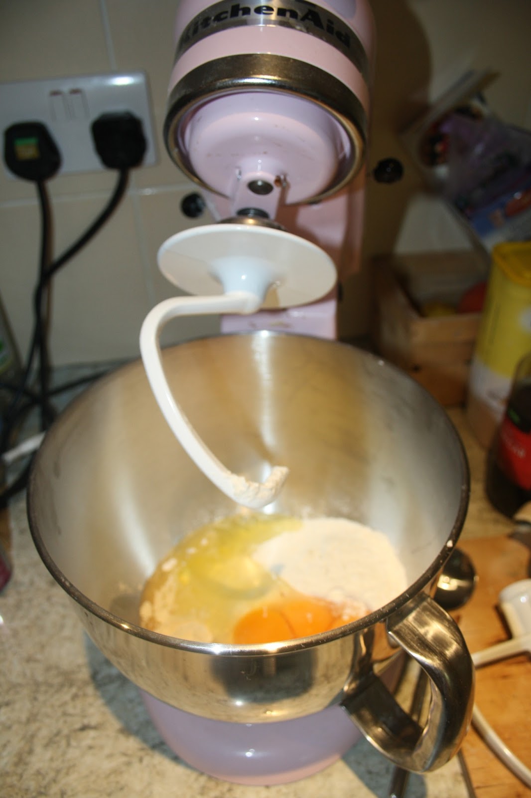 Caroline Makes.... Fresh Homemade Spaghetti with Bolognese Sauce