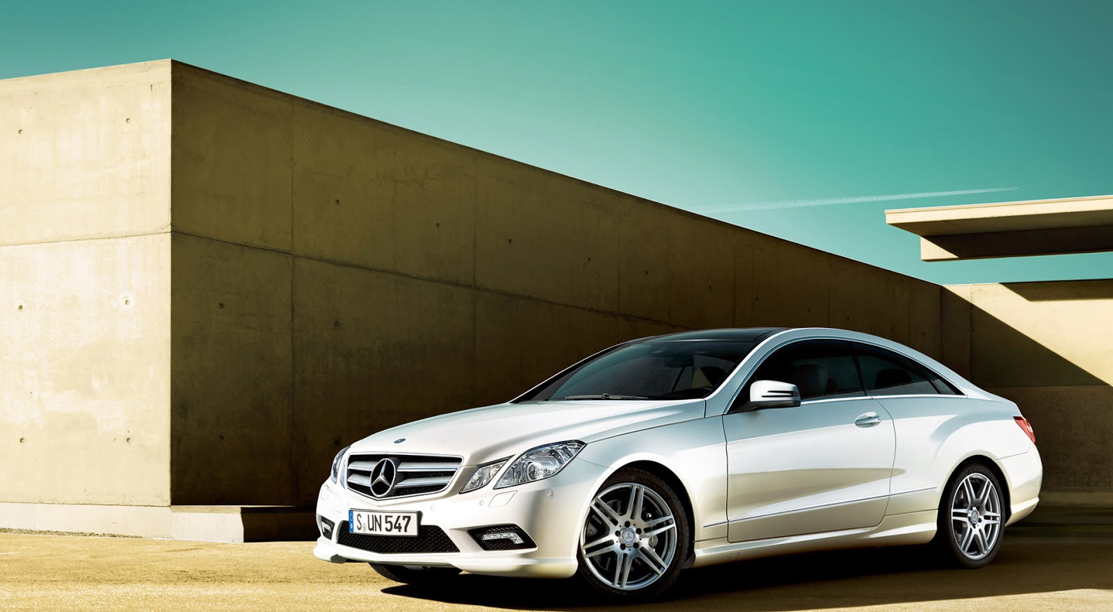 Mercedes-Benz E-Class: Transporting the vehicle Mercedes-Benz E-Class: Transporting the vehicle