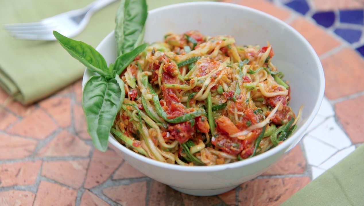 Recipe of the Week Zucchini Noodles » Local Food Rocks