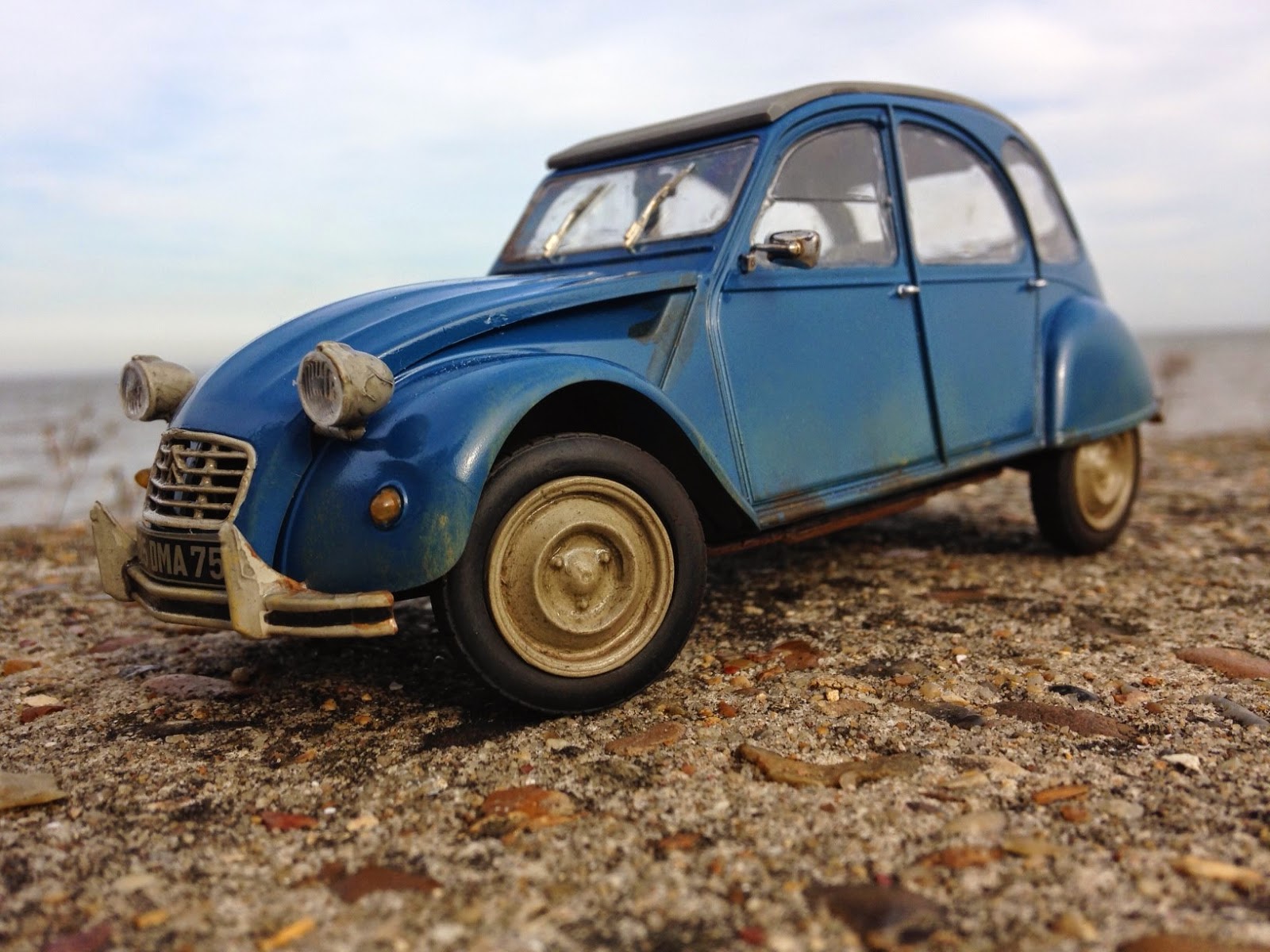revell%2Bcitroen%2B2cv%2B3.JPG