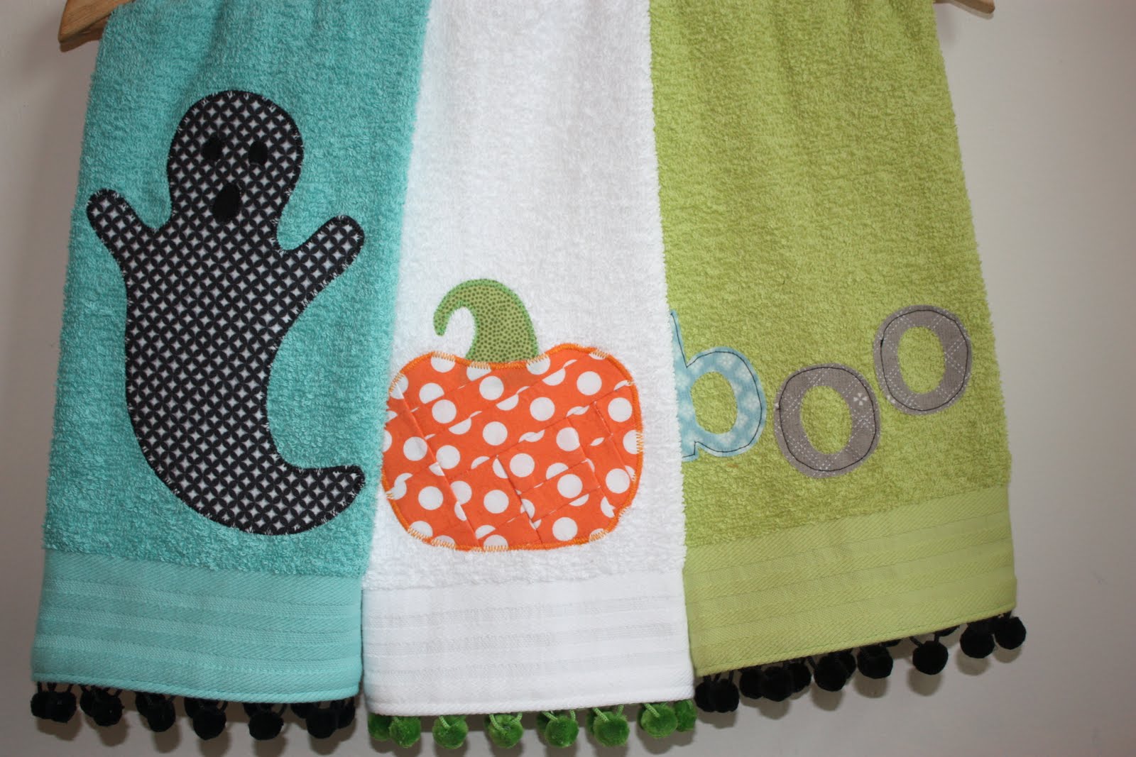 Three Sisterz Halloween Hand Towels