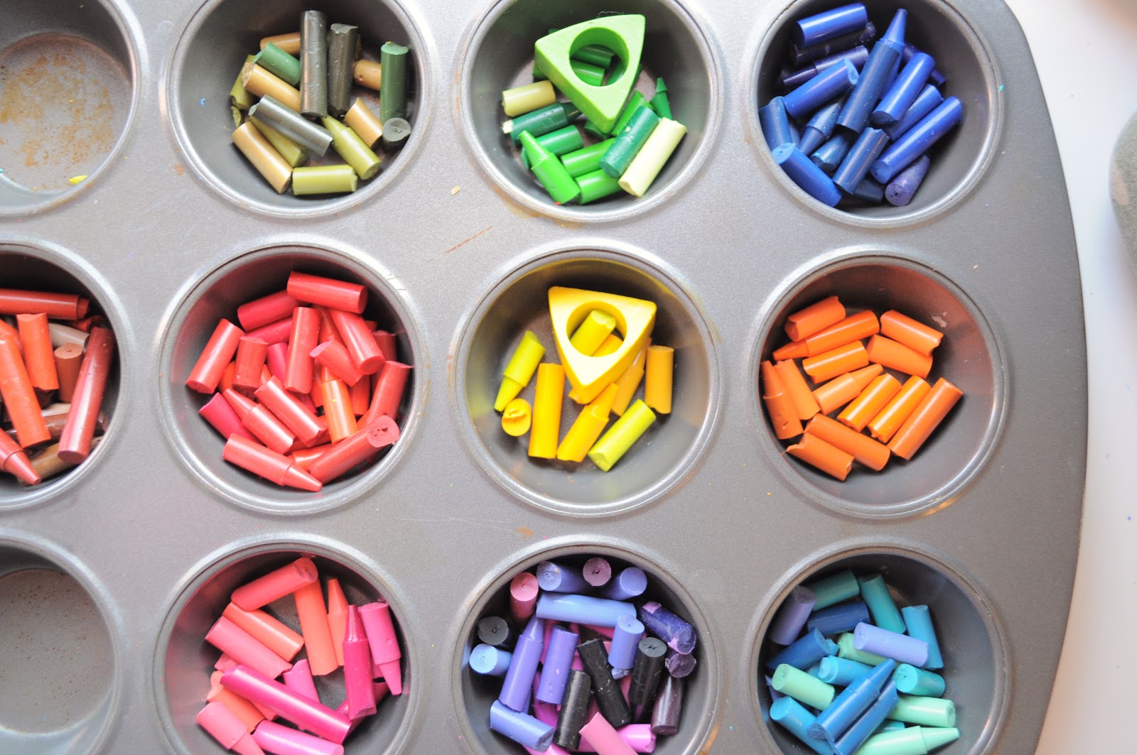 Muffin Tin Crayons The Vanilla Tulip