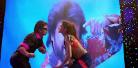 Chennai Express Latest stills from Song Lungi