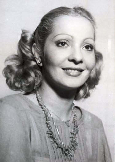 HECHOS & VIDAS DORIS WELLS