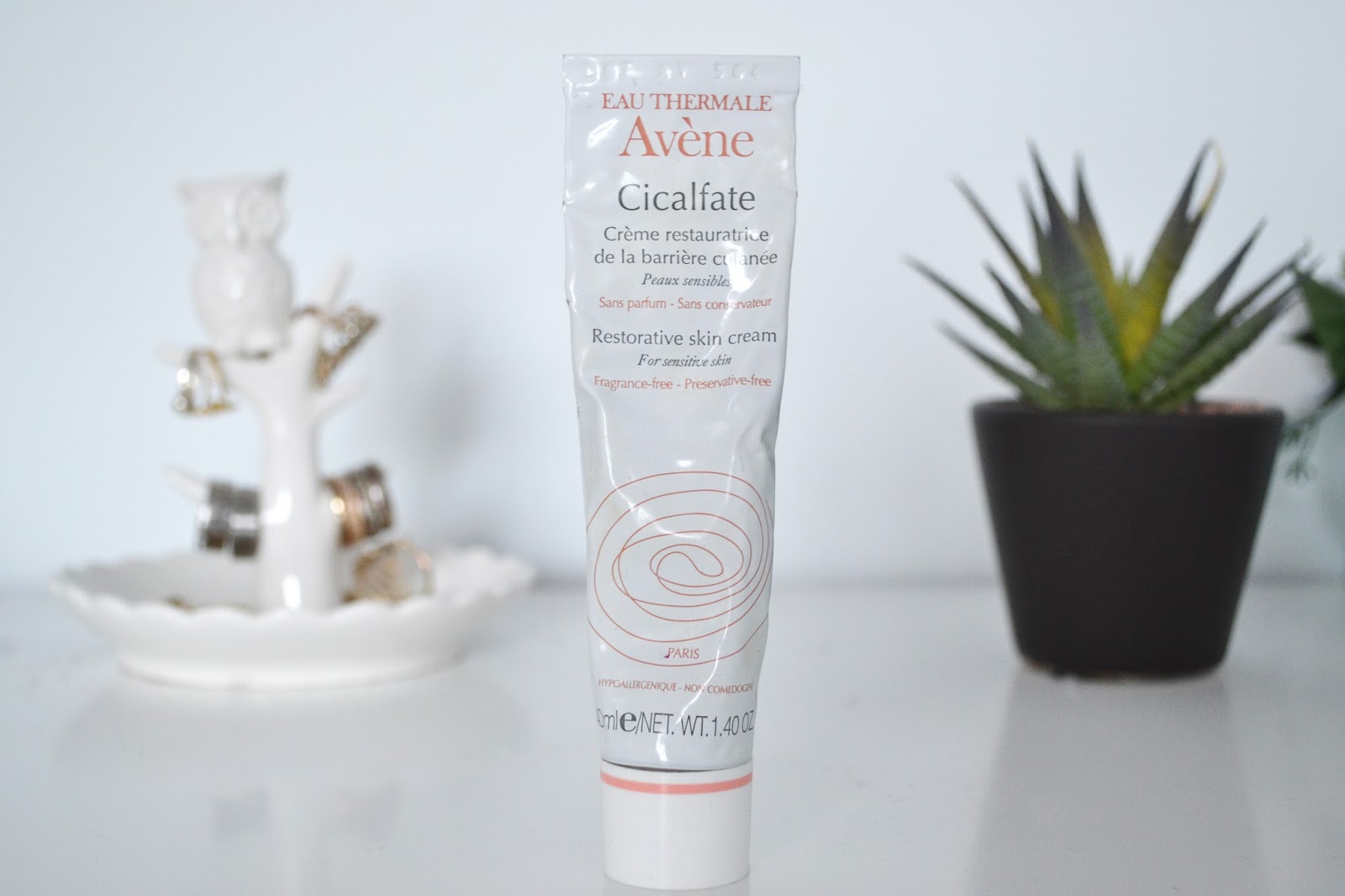 rêveriebelle beauty blog: Review: Avene Cicalfate Restorative Cream
