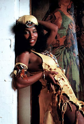 Chaka Khan Feat. Mary J. Blige Disrespectful Chaka Khan Feat. Mary J. Blige Disrespectful