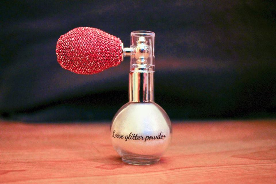 Makeup Demon Review Douglas Loose Glitter Powder