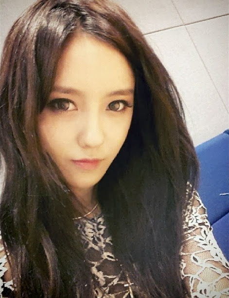 Hyomin thanks fans for showing their support for T-ara's comeback | T