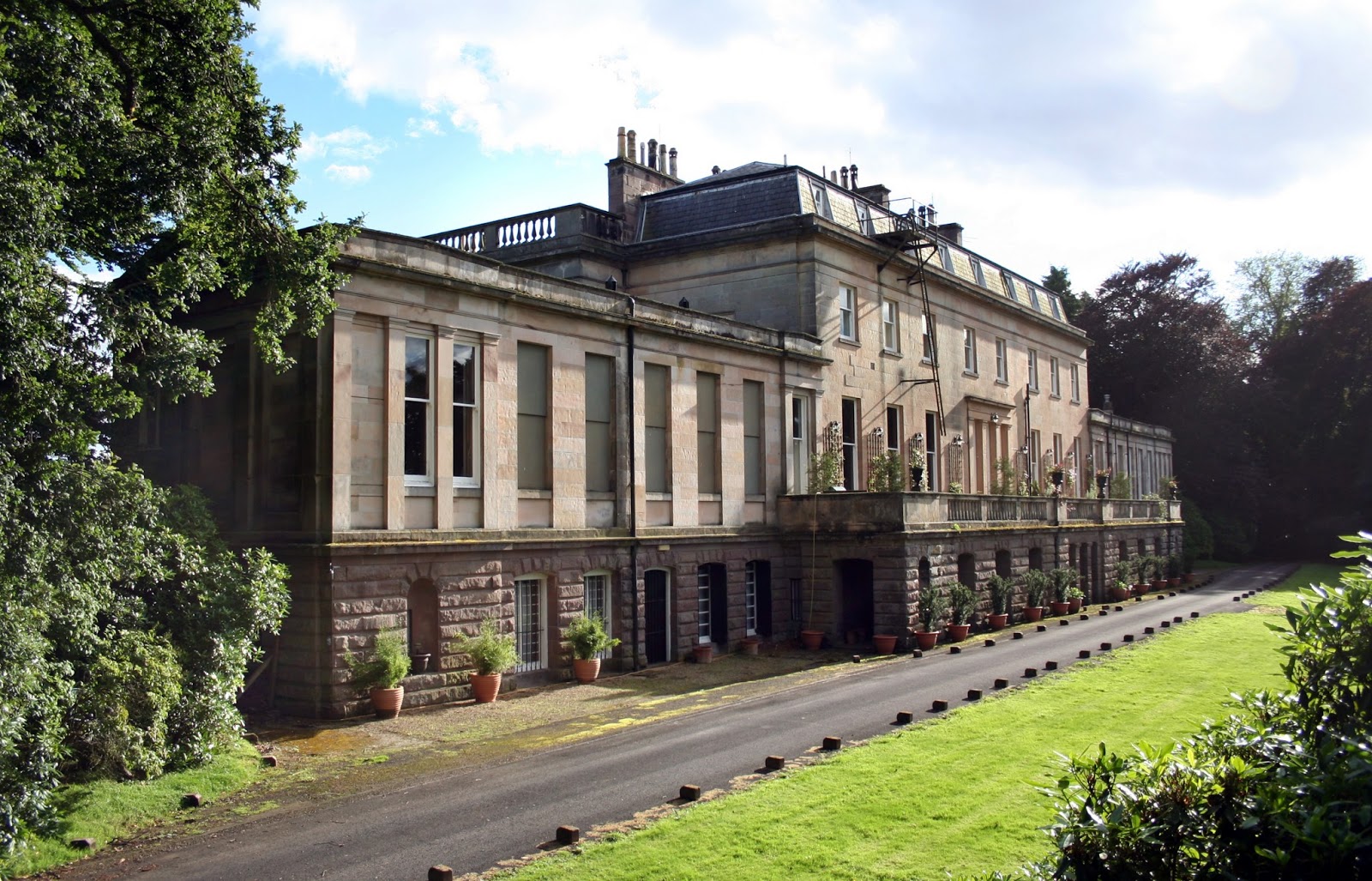 Landed families of Britain and Ireland (37) Adamson of Careston Castle