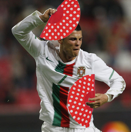 What photograph do you feel like posting? Ronaldo+2