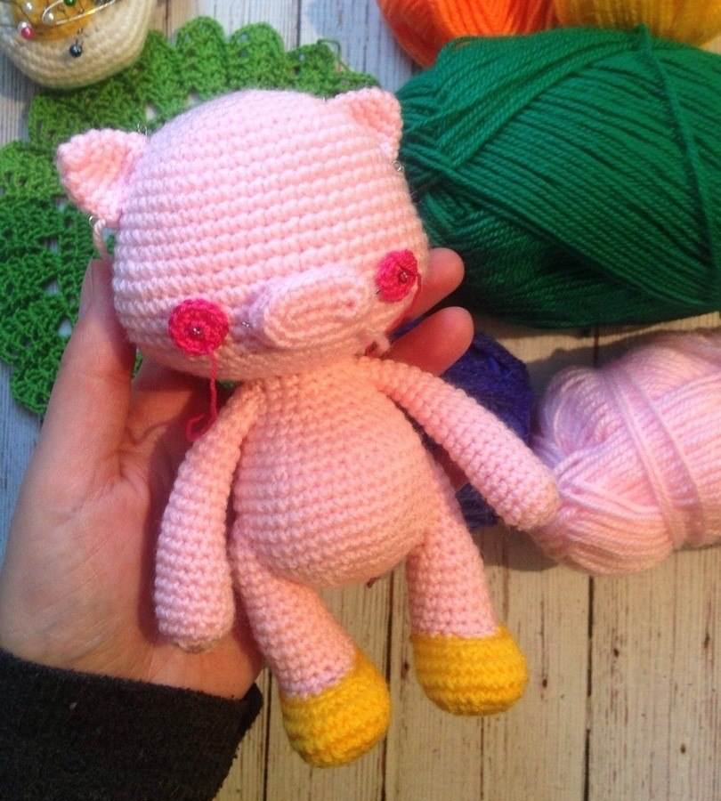 Вязаный поросенок крючком Вязаный поросенок крючком