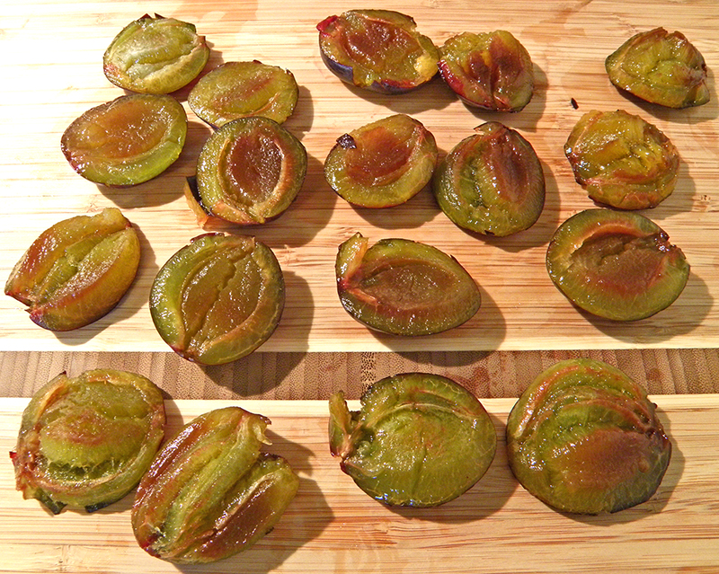 Seasonal Eating DIY Prunes from Plums