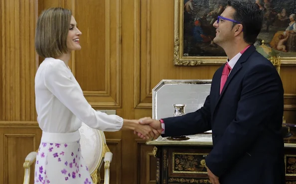 Queen Letizia of Spain attended a meeting with members of the foundation ‘’Lo Que de Verdad Importa’’ (What really matters)