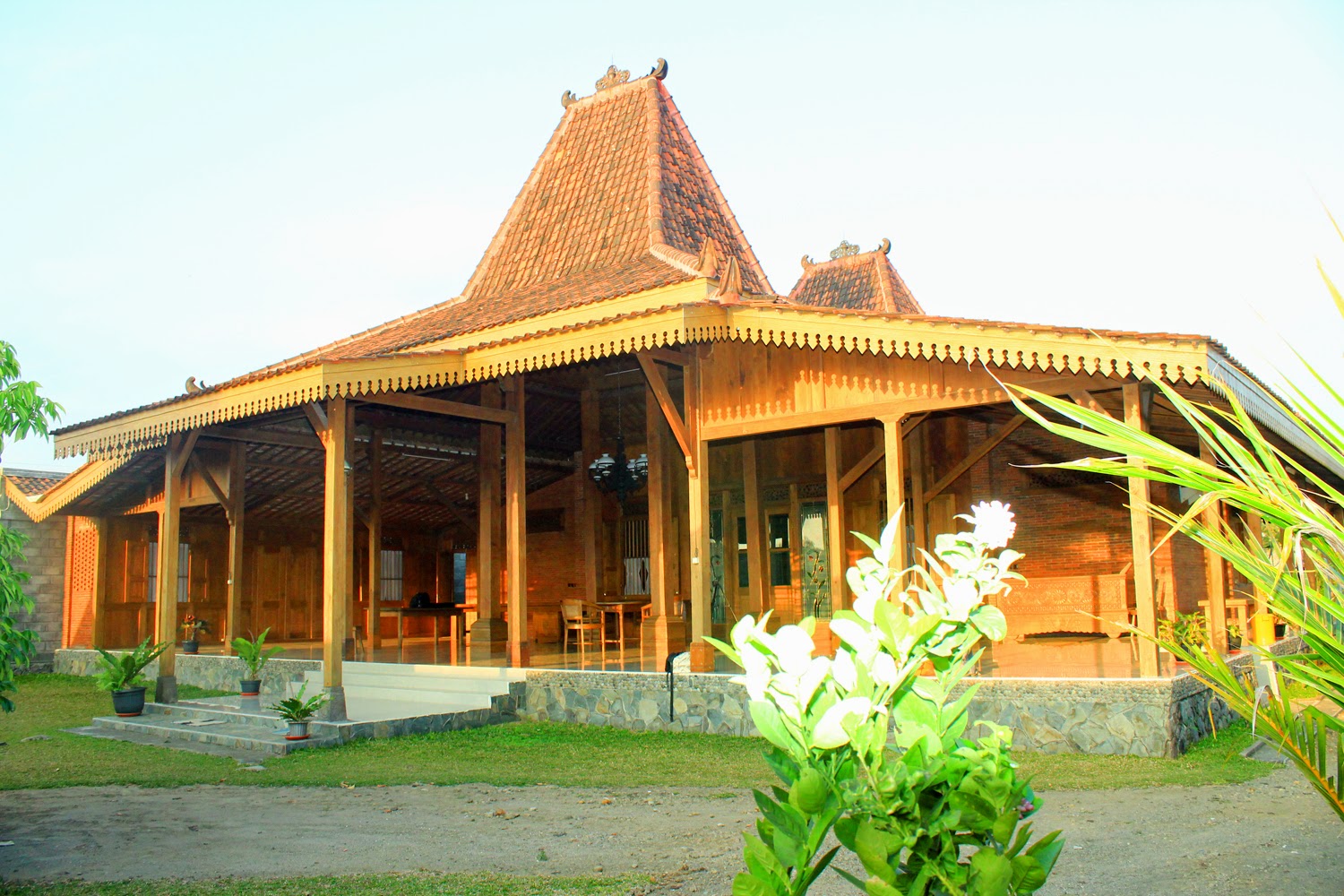 RUMAH JOGLO